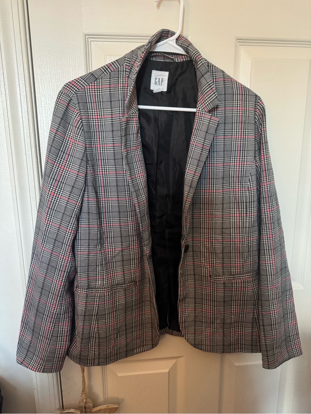 GAP Black & Gray Glen Plaid Blazer with Pink Windowpane